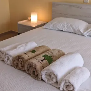 https://sithonia-lodge.hotelschalkidiki.net